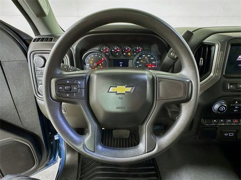 Used 2024 Chevrolet Silverado 1500 Custom image 9