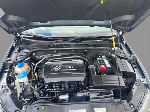 Used 2015 Volkswagen Jetta SE FWD image 24