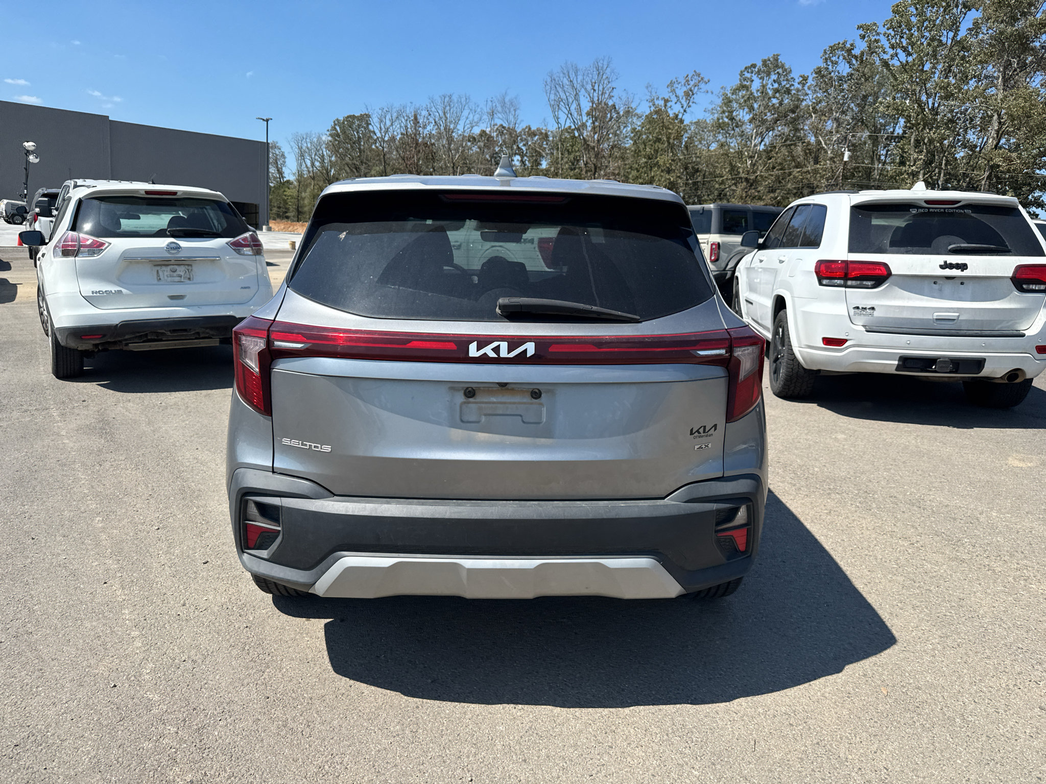 Used 2024 Kia Seltos LX AWD/4WD image 6