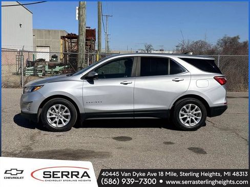 Used 2021 Chevrolet Equinox LT FWD image 2