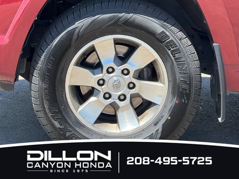 Used 2013 Toyota 4Runner SR5 AWD/4WD image 27