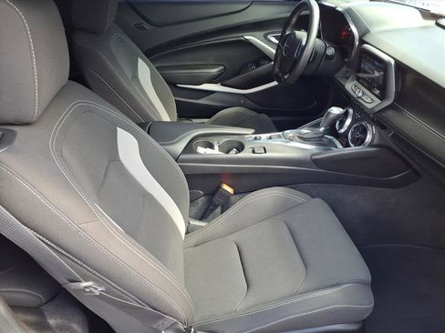 Used 2020 Chevrolet Camaro SS image 21