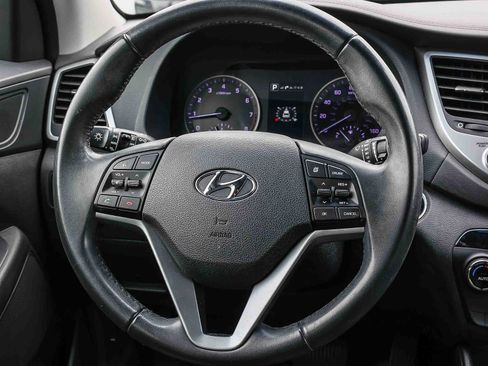 Used 2016 Hyundai Tucson Limited w/ Option Group 03 image 16