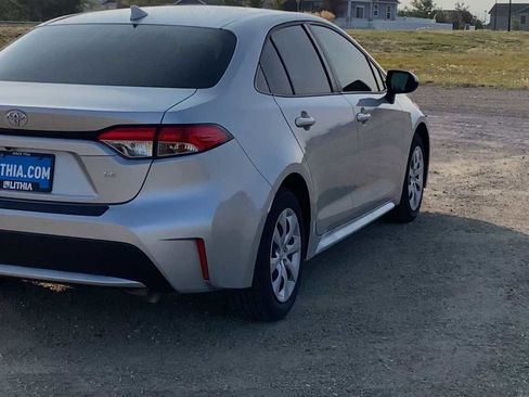 Used 2022 Toyota Corolla LE image 8