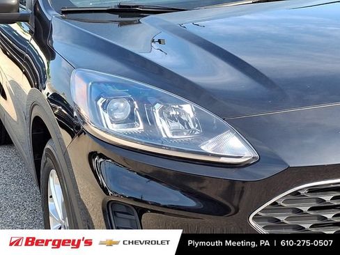 Used 2022 Ford Escape SE w/ Cold Weather Package AWD/4WD image 11