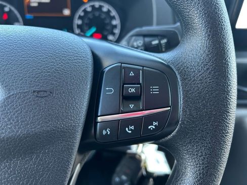 Used 2022 Ford E-Transit Medium Roof image 21