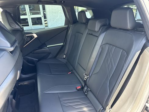 Used 2025 BMW X3 xDrive30i w/ Premium Package AWD/4WD image 12