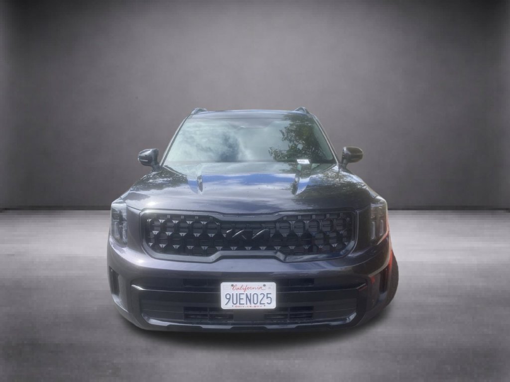 Used 2025 Kia Telluride AWD image 3