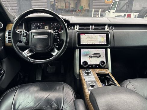 Used 2018 Land Rover Range Rover HSE image 7