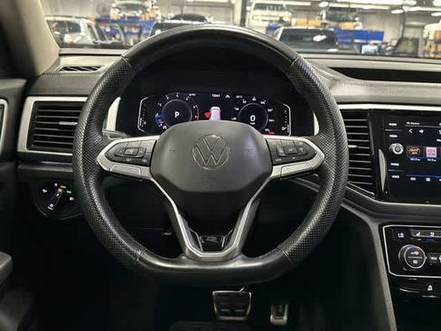 Used 2023 Volkswagen Atlas SEL Premium AWD/4WD image 15