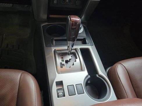 Used 2018 Toyota 4Runner Limited image 12