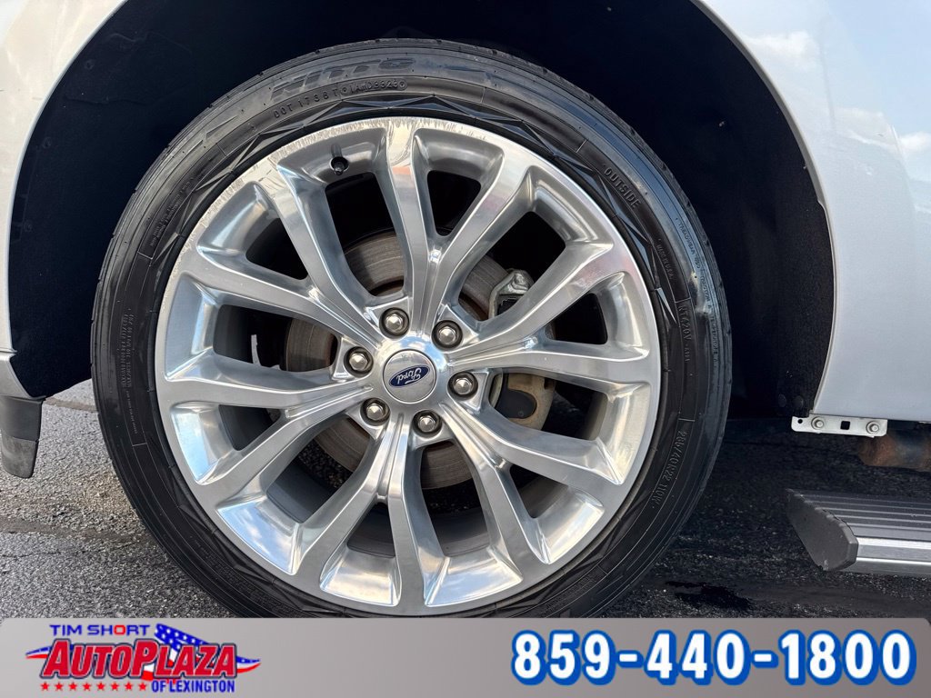 Used 2019 Ford Expedition Platinum AWD/4WD image 6