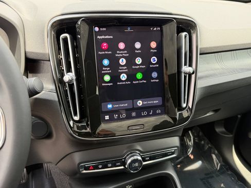 Certified 2023 Volvo C40 P8 Recharge Ultimate AWD/4WD image 23