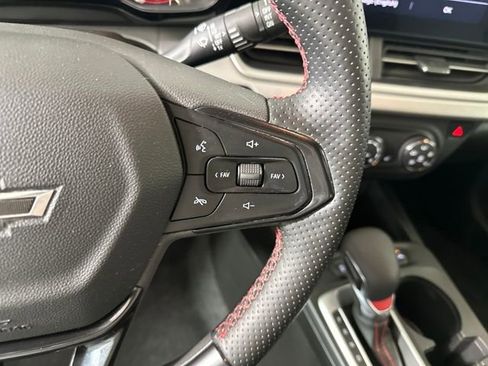 Used 2024 Chevrolet Trax RS w/ Driver Confidence Package image 22