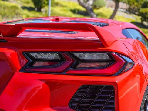 Used 2020 Chevrolet Corvette Stingray Premium Cpe w/ 3LT Preferred Equipment Group image 14