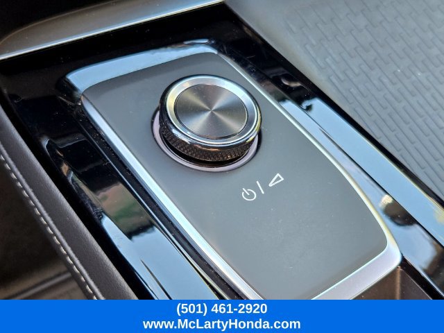 Used 2025 Buick Enclave Preferred FWD image 31
