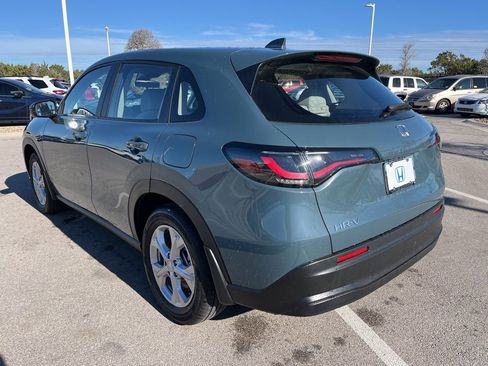 Certified 2025 Honda HR-V LX image 6