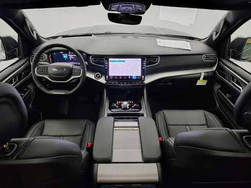 New 2026 Jeep Grand Wagoneer Limited AWD/4WD image 30