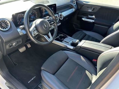 Used 2023 Mercedes-Benz GLB 250 image 2