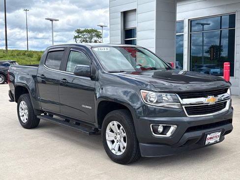Used 2018 Chevrolet Colorado LT w/ LT Convenience Package AWD/4WD image 2