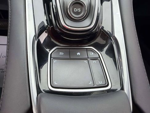 Used 2024 Acura RDX SH-AWD image 25