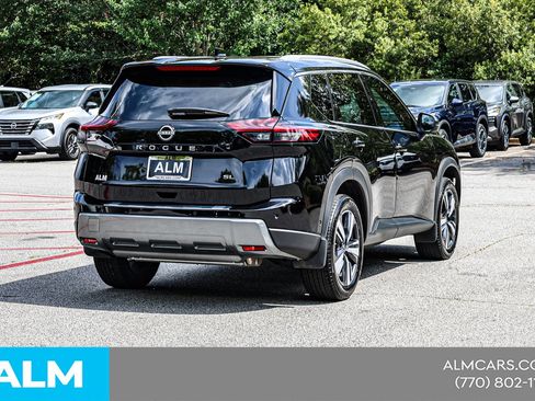 Used 2025 Nissan Rogue SL FWD image 6
