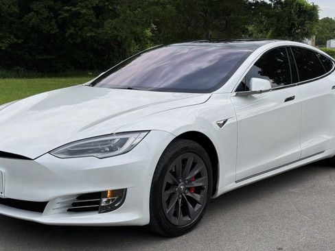 Used 2018 Tesla Model S P100D AWD/4WD image 2