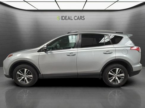 Used 2016 Toyota RAV4 XLE AWD/4WD image 8