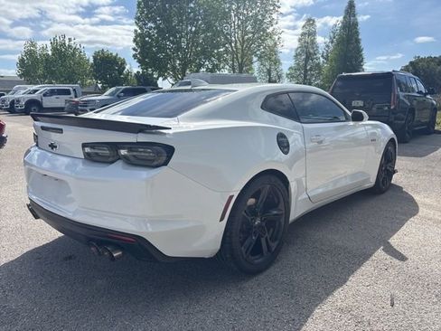 Used 2022 Chevrolet Camaro LT w/ RS Package image 5