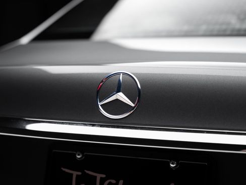 Used 2023 Mercedes-Benz E 350 Sedan image 30