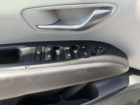 Used 2022 Hyundai Tucson SEL FWD image 12