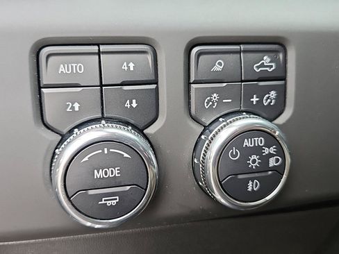 Used 2025 GMC Sierra 1500 AT4 AWD/4WD image 28