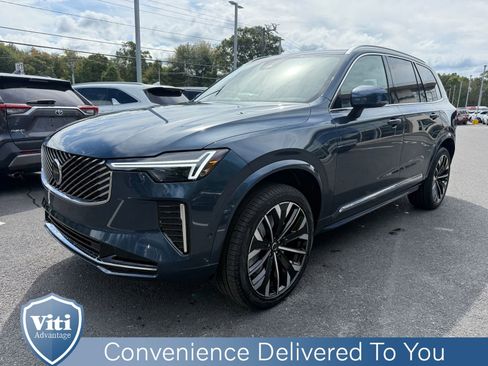 New 2026 Volvo XC90 B6 Plus w/ Protection Package Premier image 4