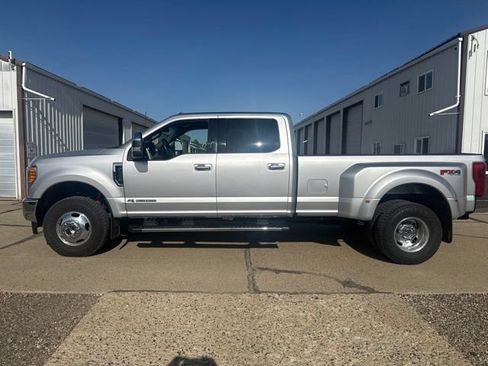 Used 2017 Ford F350 Lariat w/ Chrome Package AWD/4WD image 7