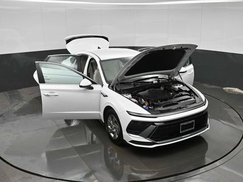 Certified 2025 Hyundai Sonata SE image 42