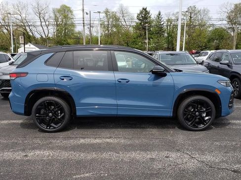 New 2026 Volkswagen Tiguan SE R-Line AWD/4WD image 2