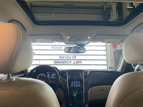 Used 2019 INFINITI Q50 Luxe w/ Essential Package (3.0T Luxe) image 6