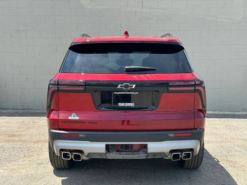 Used 2024 Chevrolet Traverse Z71 AWD/4WD image 6