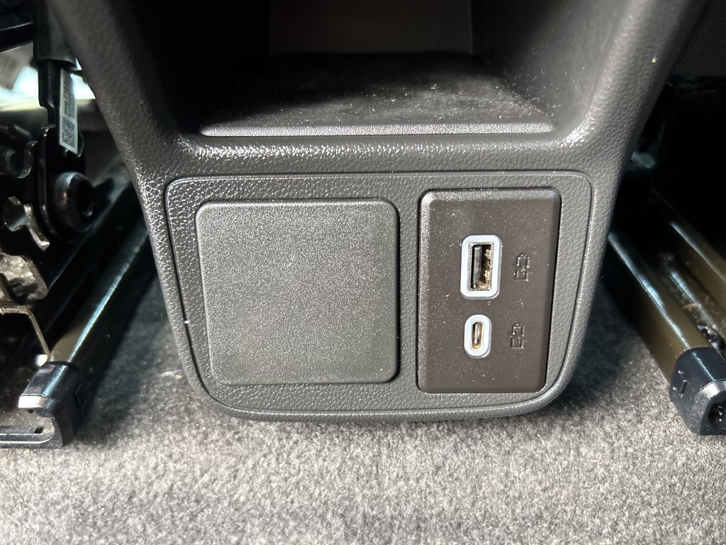 Used 2022 Buick Encore GX Preferred w/ Sport Touring Package FWD image 14