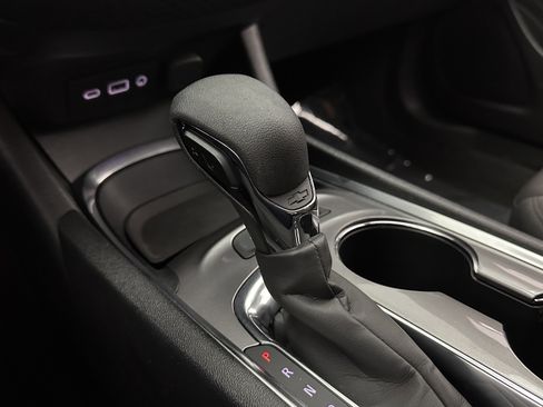 Used 2024 Chevrolet Malibu LT image 14