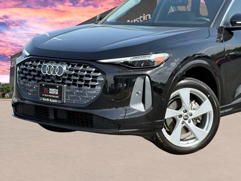 Used 2025 Audi Q5 Premium w/ Premium Plus AWD/4WD image 2