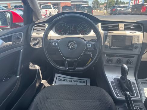 Used 2017 Volkswagen Golf S FWD image 13