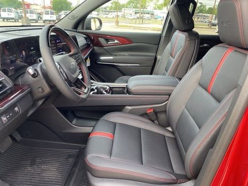 New 2026 Chevrolet Traverse RS w/ LPO, Floor Liner Package FWD image 12