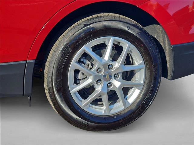 Used 2024 Chevrolet Equinox LT FWD image 29