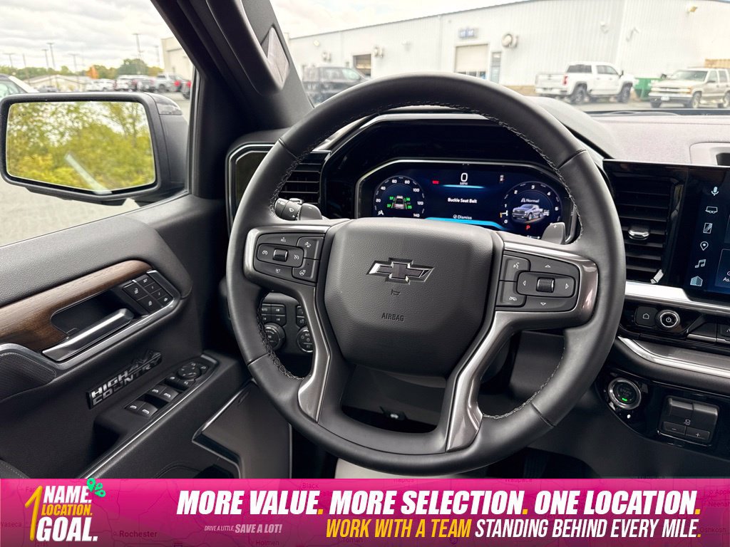 Used 2026 Chevrolet Silverado 1500 High Country w/ Midnight Edition AWD/4WD image 15