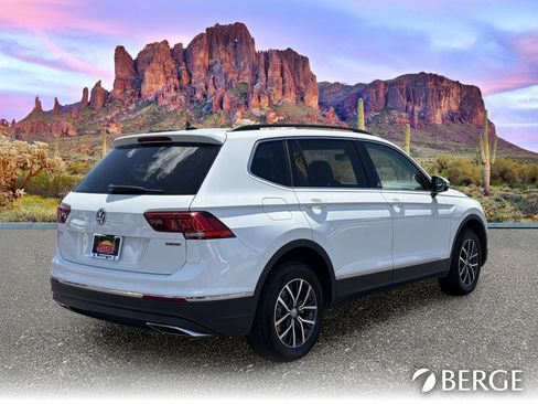 Used 2020 Volkswagen Tiguan SE w/ Panoramic Sunroof Package AWD/4WD image 7