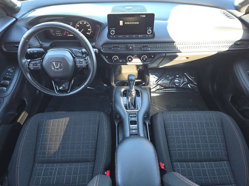Used 2025 Honda HR-V Sport image 12