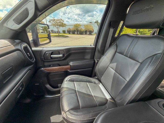Used 2021 Chevrolet Silverado 3500 High Country w/ Technology Package AWD/4WD image 22