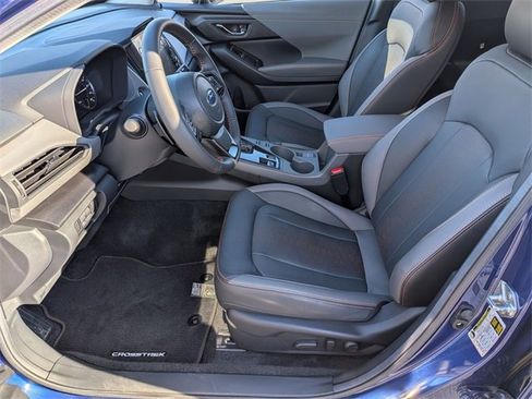 Certified 2025 Subaru Crosstrek 2.5i Limited w/ Crosstrek Mirror Package image 10
