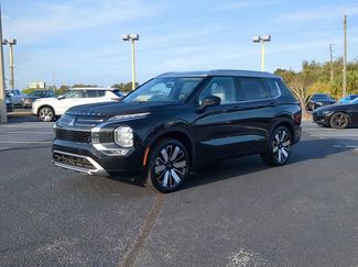 New 2025 Mitsubishi Outlander Platinum Edition video 2